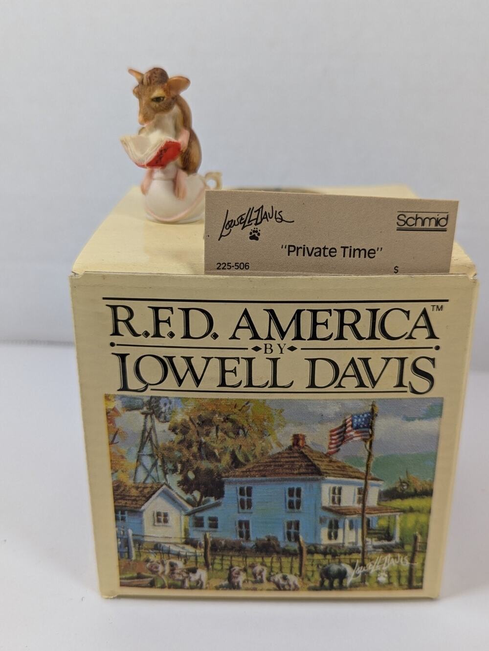 Lowell Davis #225506 "Private Time" Reading Mouse 1.75" Figurine w/Box VTG